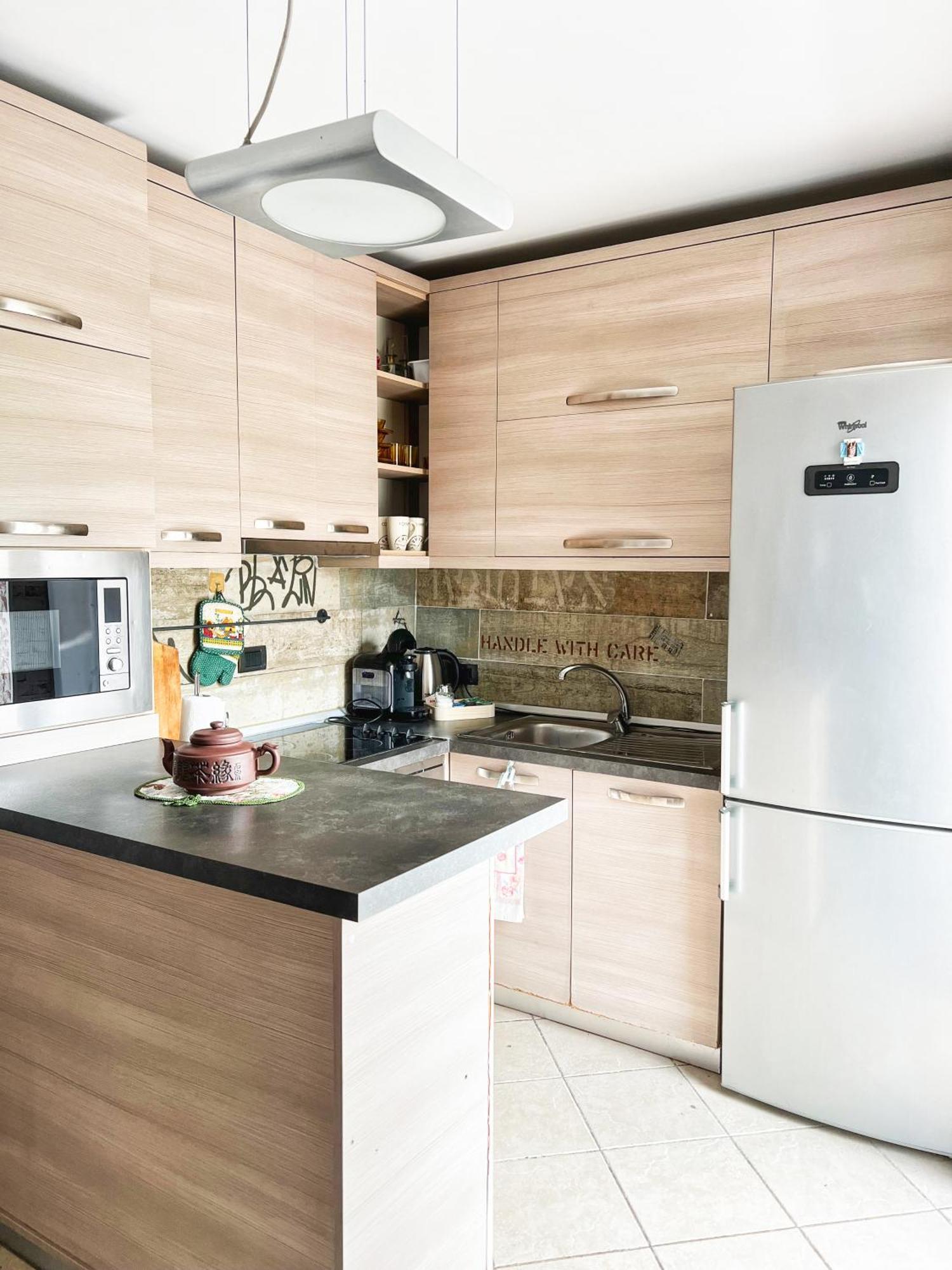 Sunny Central One-bedroom Appartamento